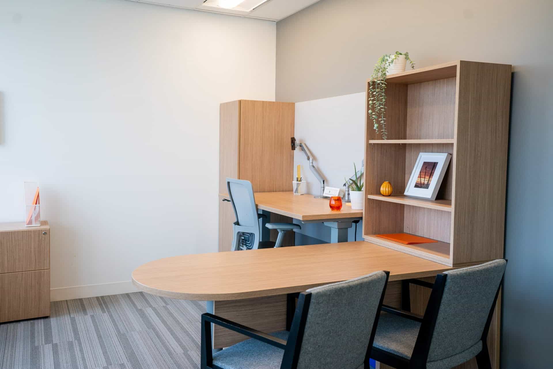 Open desk - Coworking and Private Office Space in Mississauga, Ontario