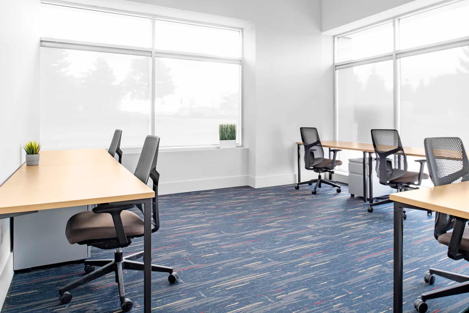 Venture X Mississauga Heartland shared workspace with five desks